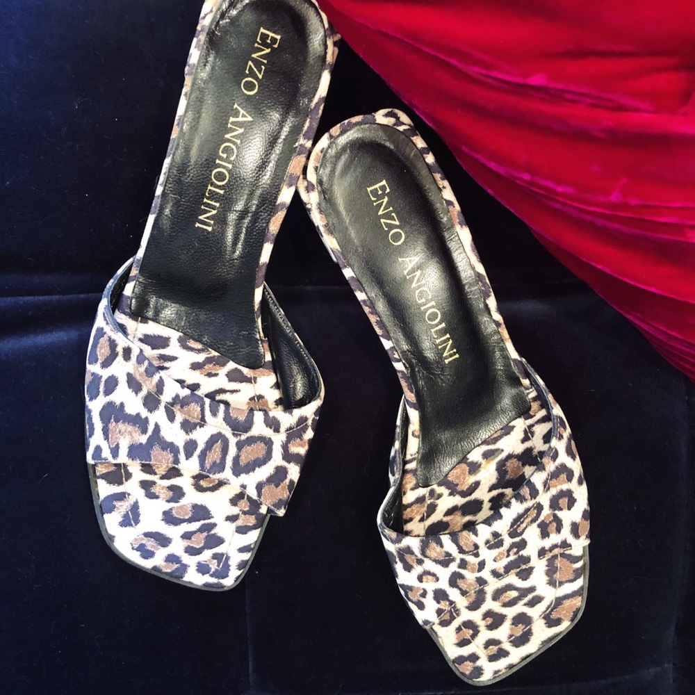 Enzo Angiolini vintage Leopard Print Sanda…